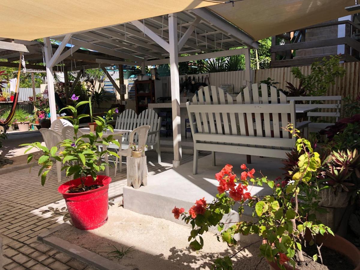 Blue Wave Guest House Caye Caulker Εξωτερικό φωτογραφία