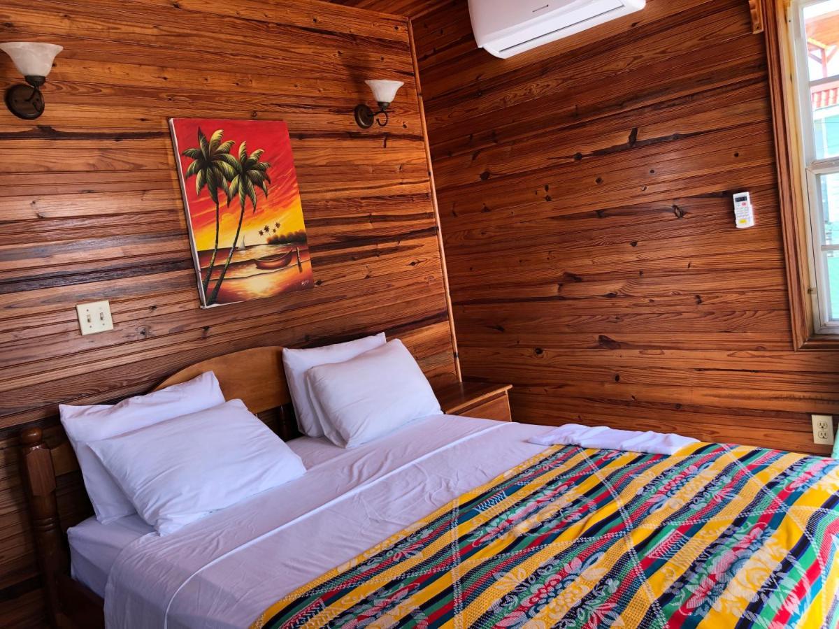 Blue Wave Guest House Caye Caulker Εξωτερικό φωτογραφία