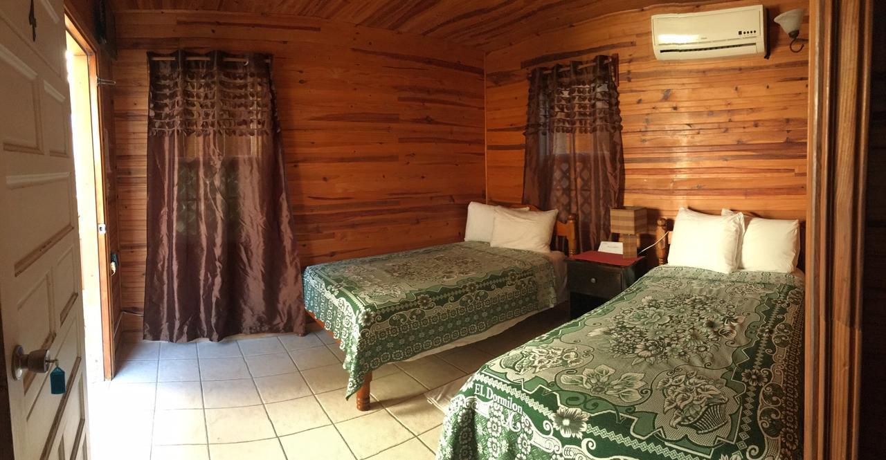 Blue Wave Guest House Caye Caulker Εξωτερικό φωτογραφία