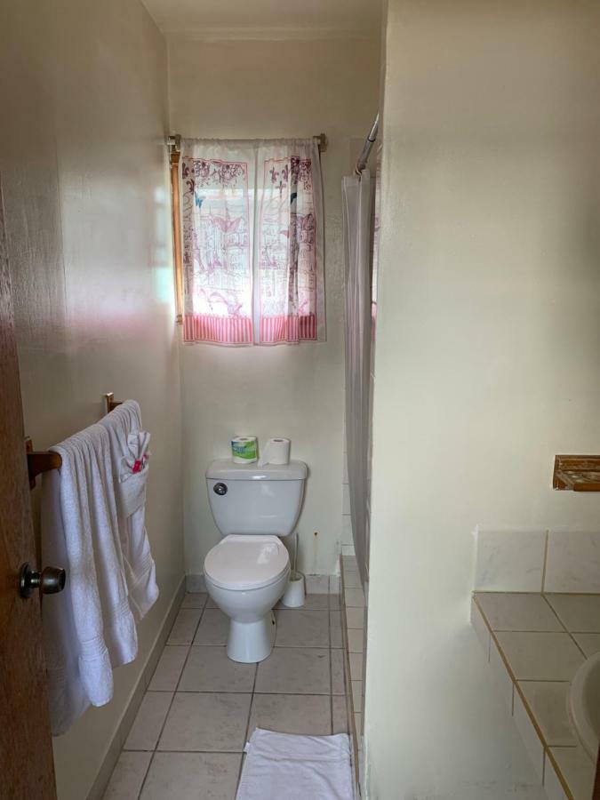 Blue Wave Guest House Caye Caulker Εξωτερικό φωτογραφία